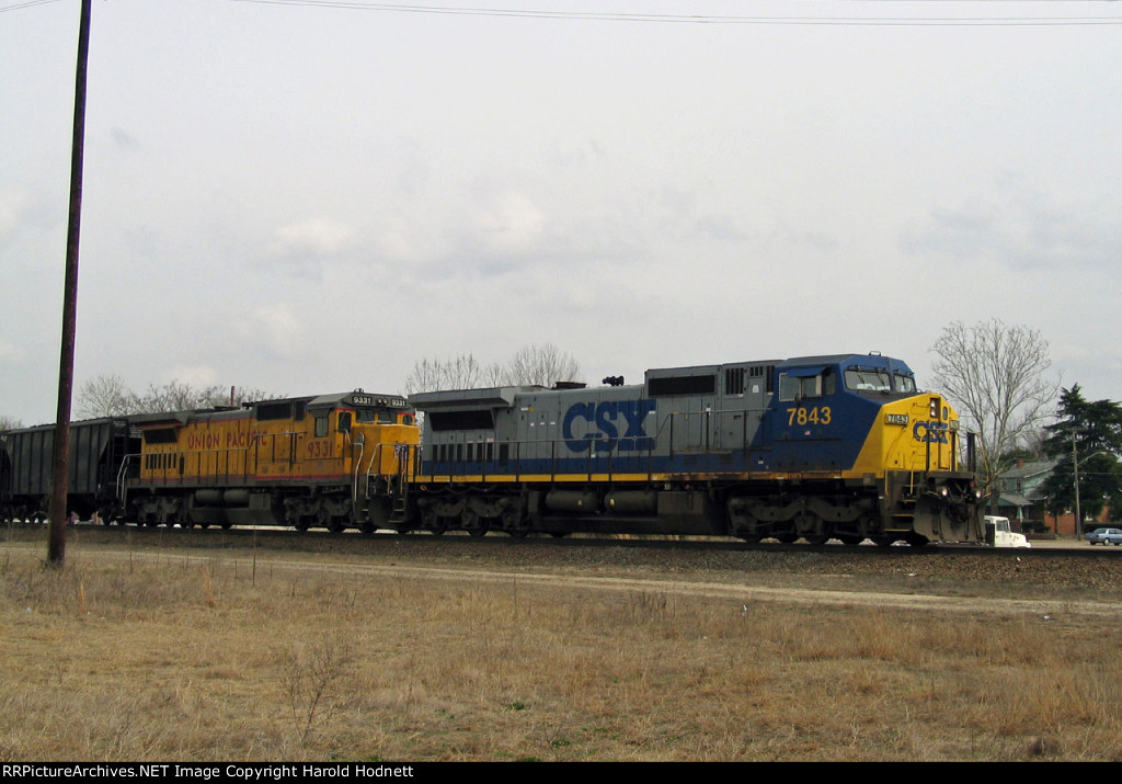 CSX 7843 & UP 9331 lead train Q478 out of the yard